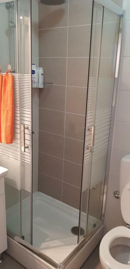 Apartamento Orhideja Osijek Exterior foto