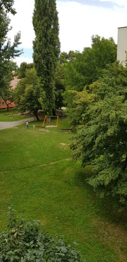 Apartamento Orhideja Osijek Exterior foto